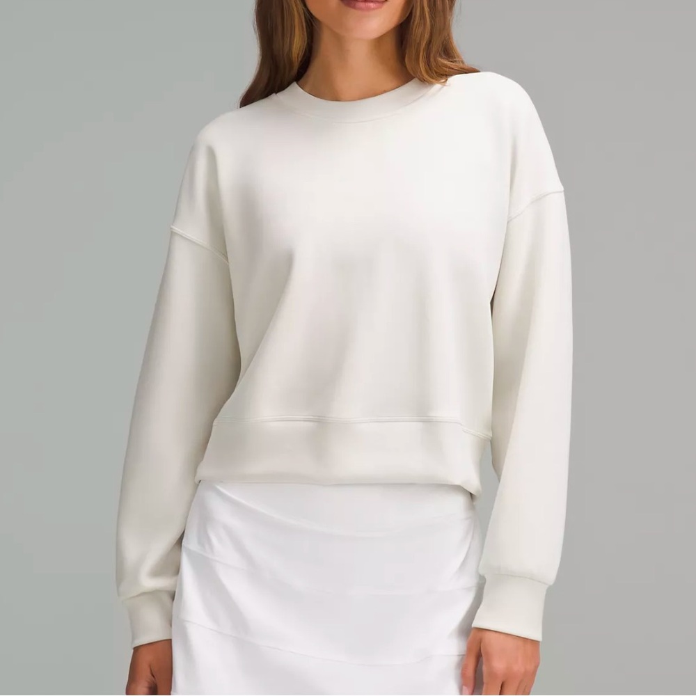 Lululemon Softstreme Perfectly Oversized Cropped Crew Size 10 - bone